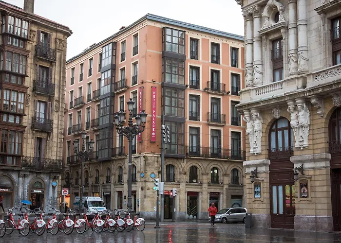 Petit Palace Arana Bilbao
